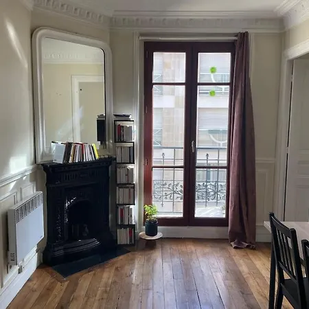 Convention Apartment *
